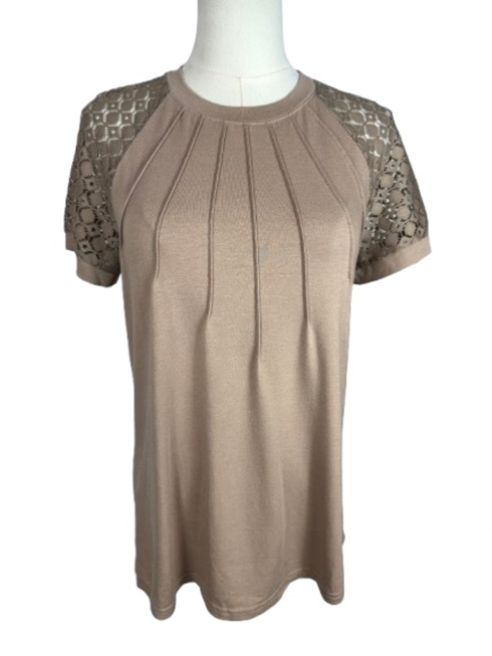 ❤️ SALE! 💙 Women’s Short Sleeve Knit Tee with Crochet Sleeves - Taupe
